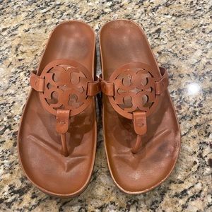 GUC Tory Burch Miller Cloud Sandals Sz 9 .  Please note wear in pictures.